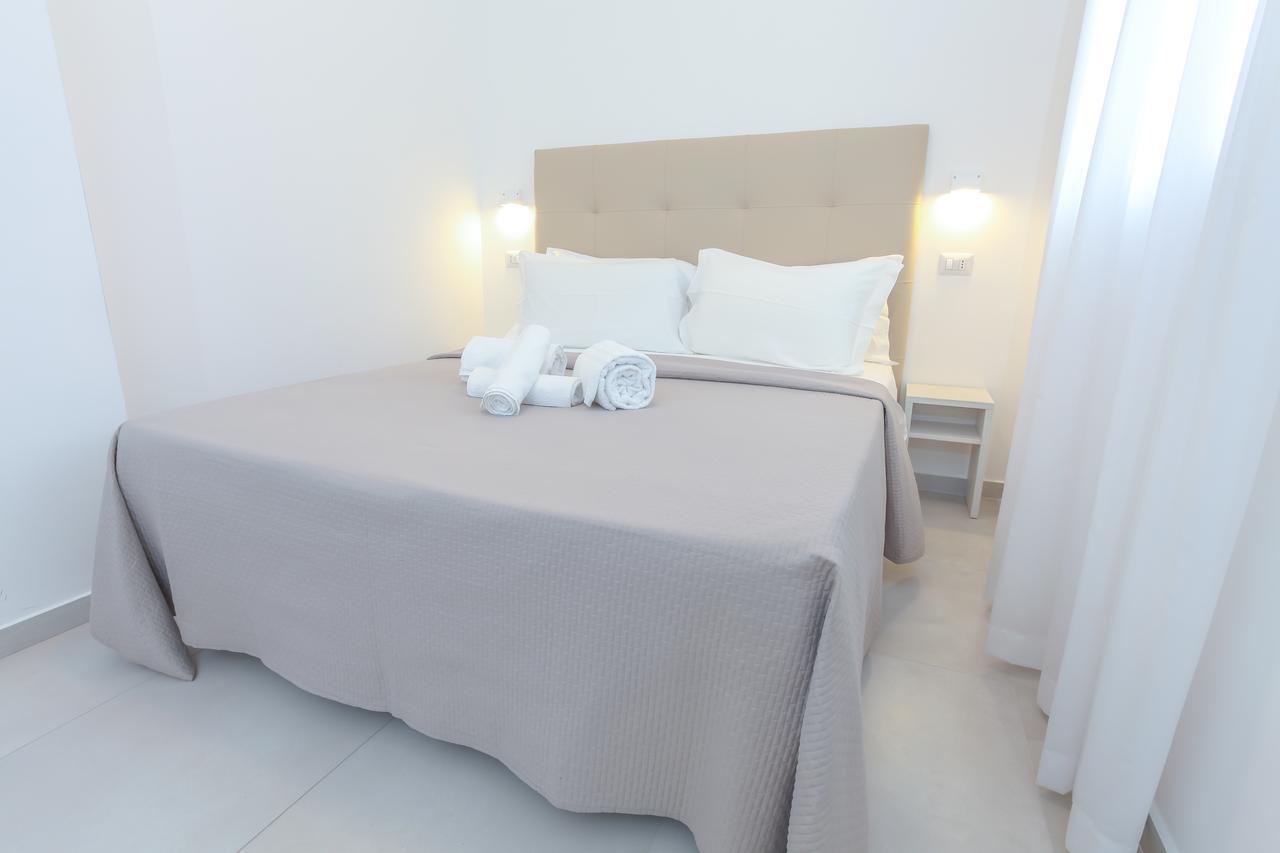 Hotel Tourist Meuble Rimini Kültér fotó